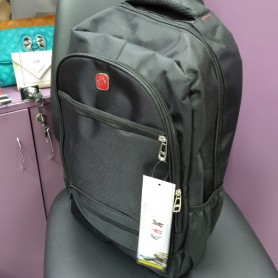Большой рюкзак черный спортивный повседневный для ноутбука с двумя дополнительными карманами (DM82821CL)